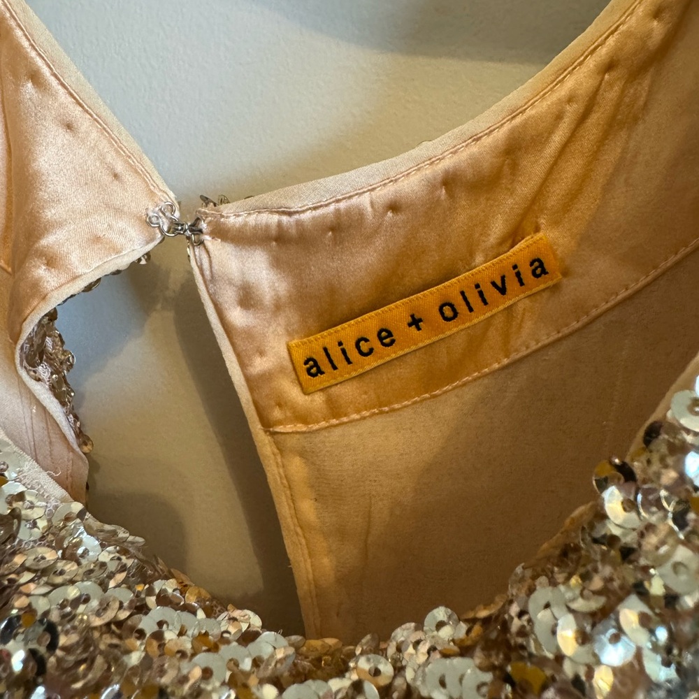 Alice + Olivia Metallic Gold Sequin Sleeveless Mini Dress Scoop Neck - Picture 11 of 11